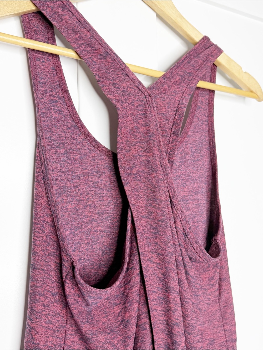 Beyond Yoga Spacedye Crisscross Back Tank Top small Heather raspberry red yoga - Picture 2 of 8